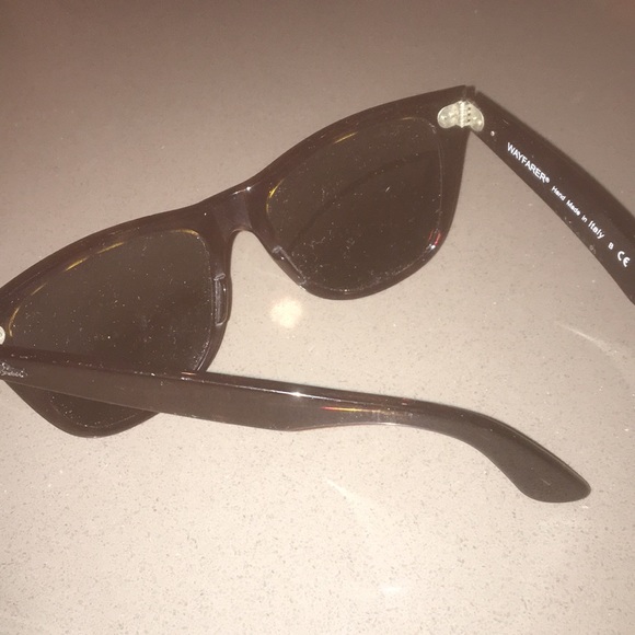 Ray-Ban Wayfarer - Picture 3 of 4